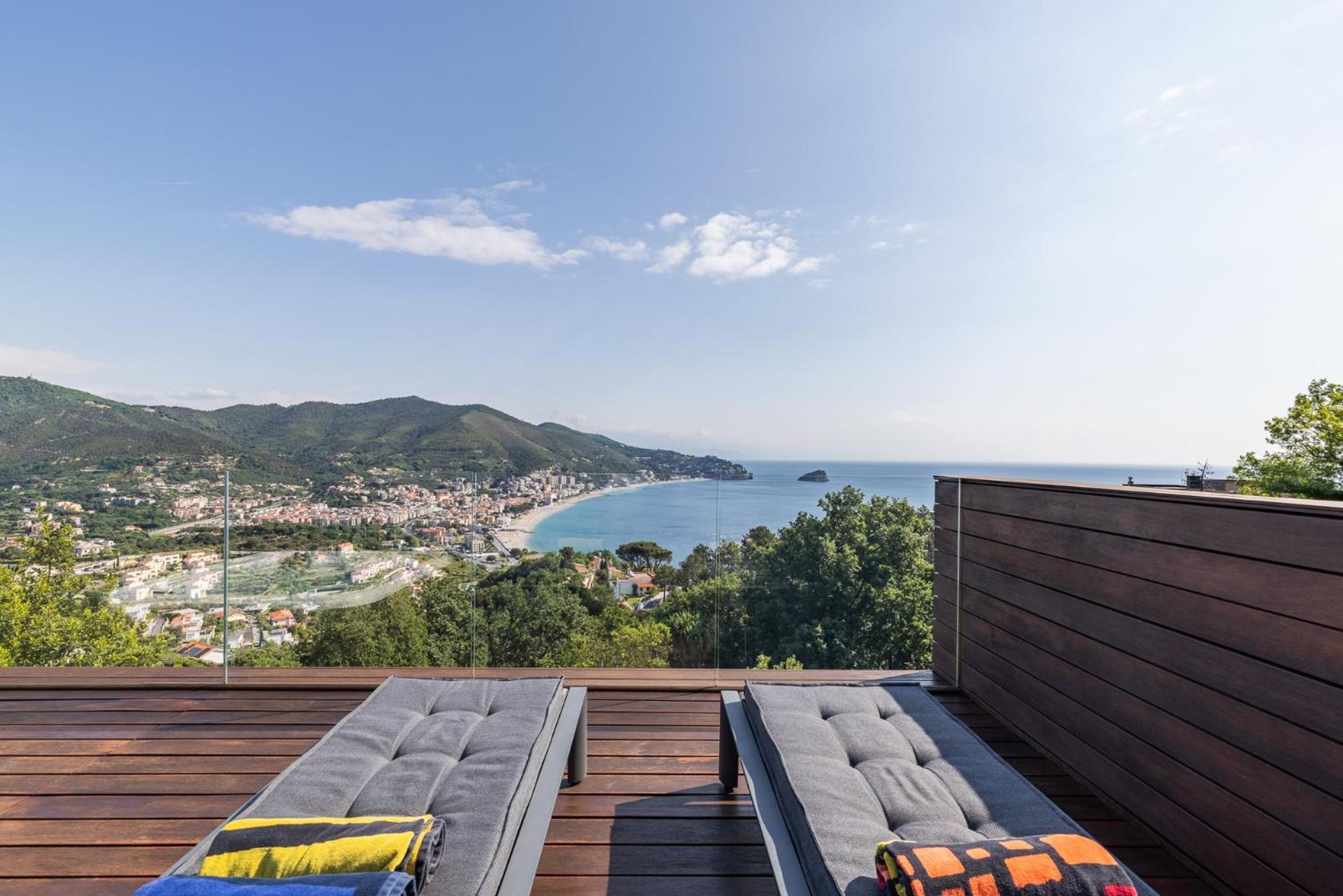 Spettacolare Vista Isola Terrazza E Idromassaggio Villa Noli Luaran gambar