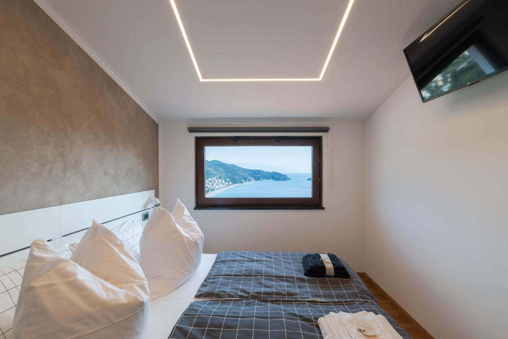 Spettacolare Vista Isola Terrazza E Idromassaggio Villa Noli Luaran gambar