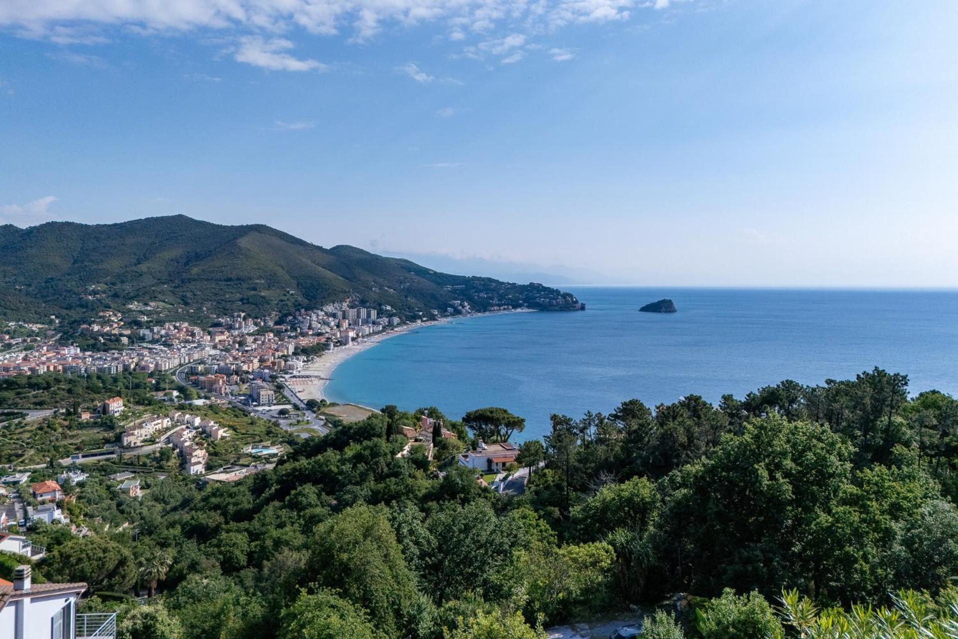 Spettacolare Vista Isola Terrazza E Idromassaggio Villa Noli Luaran gambar